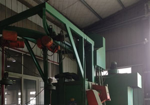 濟南歷下區拋丸機案例，型號為Q376雙掛鉤式打砂機